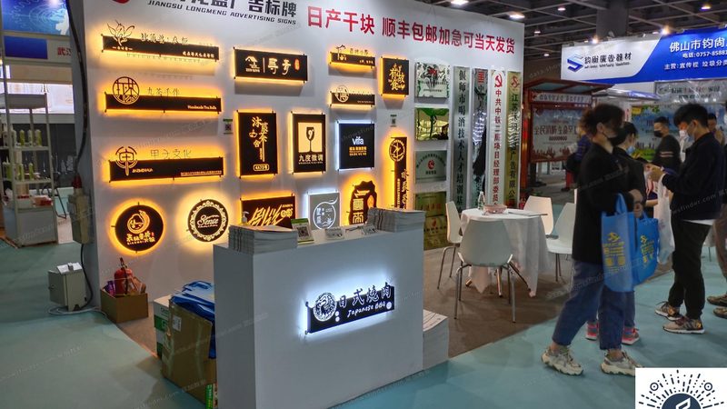 户外草坪庆典遮阳棚：材质、价格与选型解析